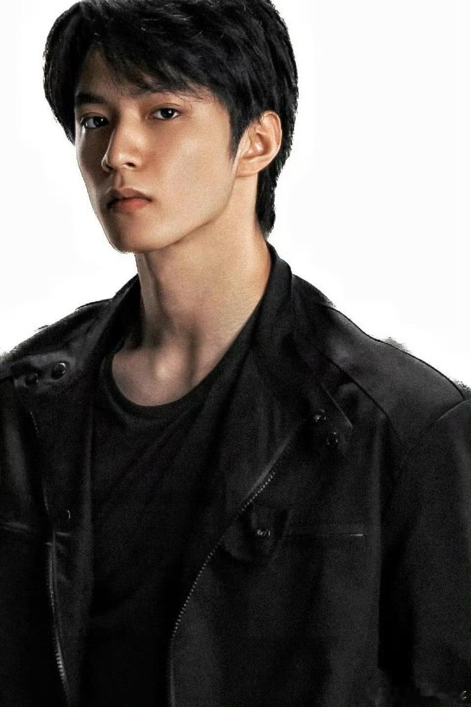 刘耀文小心点吧黄子韬就喜欢这样的 刘耀文新电影很帅哦！ 