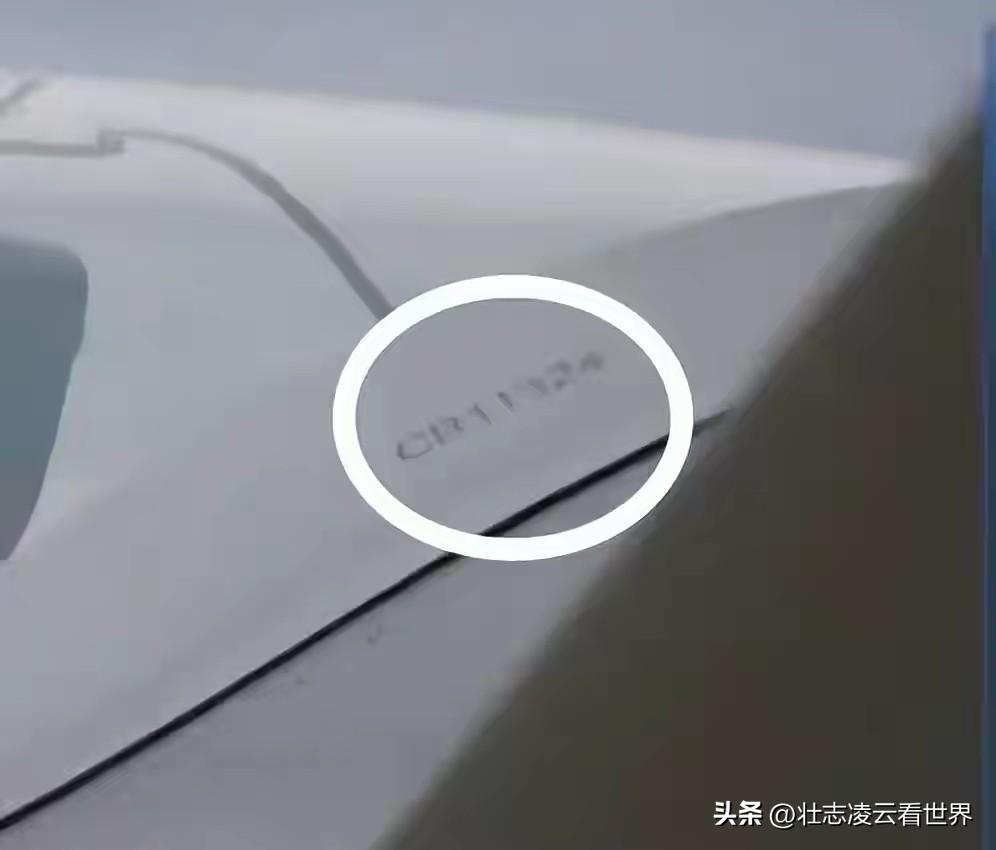 日本刚说完中国歼-20大概就304架，央视转身就给了个“大嘴巴子”——镜头里一架
