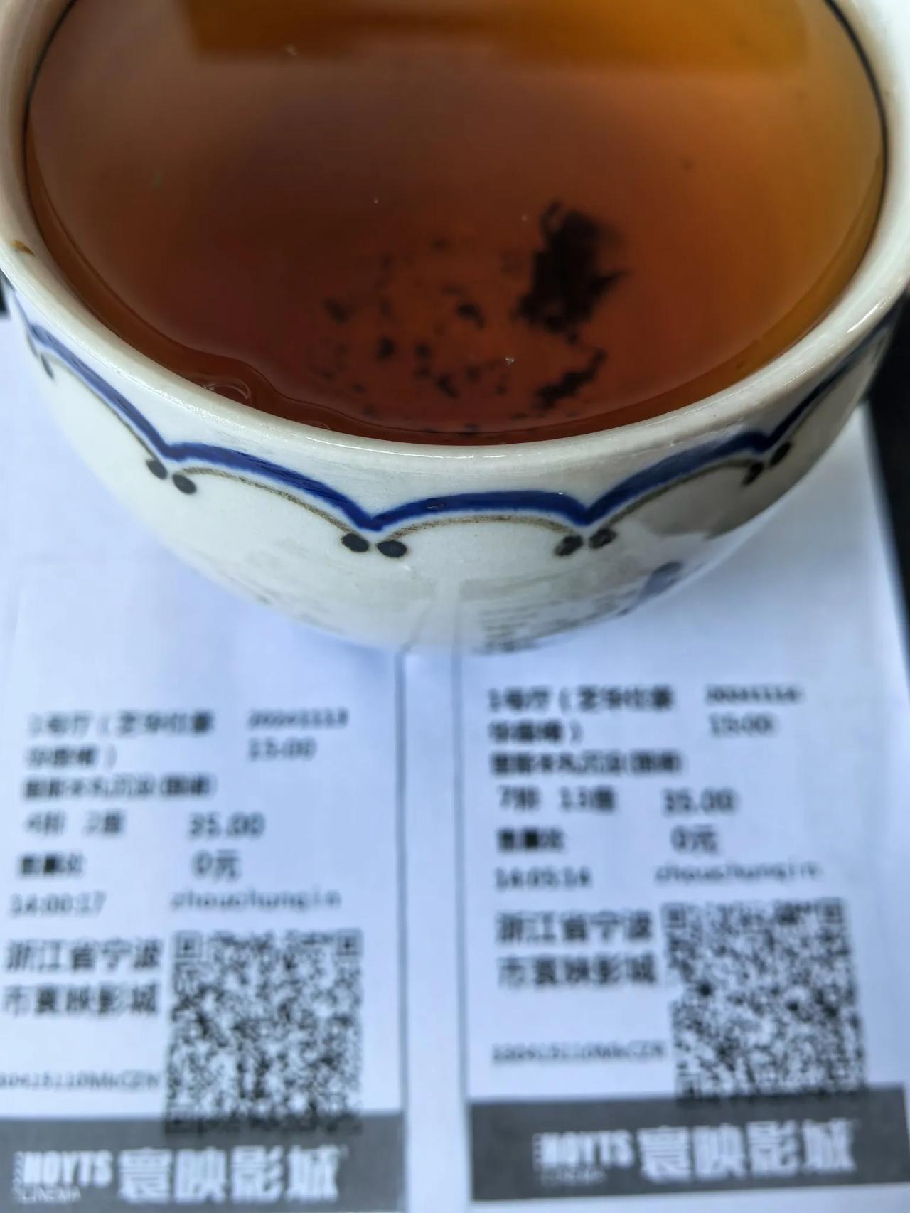 苏格拉底说：“未经反省的人生，不值得过。”但大卫·休谟（David Hume）在