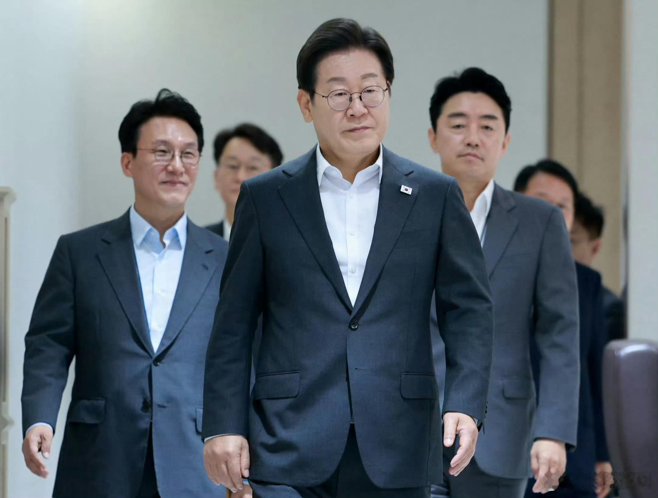 苏林即将访问韩国，李在明率先在历史问题上示好。李在明表示，韩国一直要求日本对历史