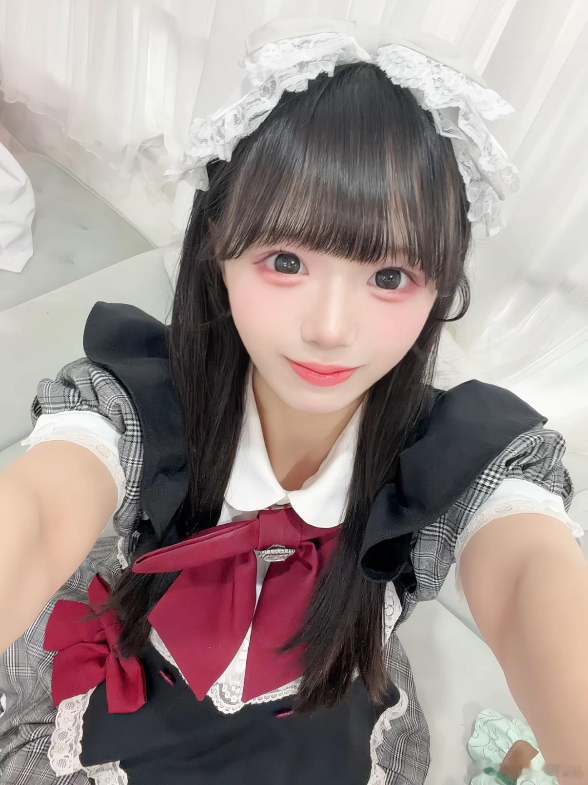小葵正在充电中···充电方式是：见到你♡ 