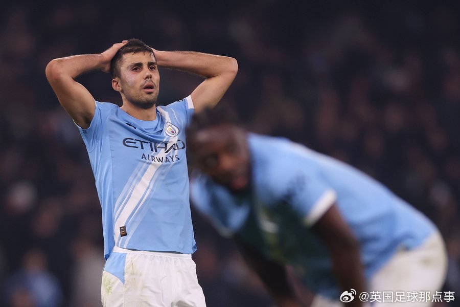 英足总官方：针对罗德里在对阵热刺赛后的不当言论，对其罚款8万镑并警告。据称，罗德