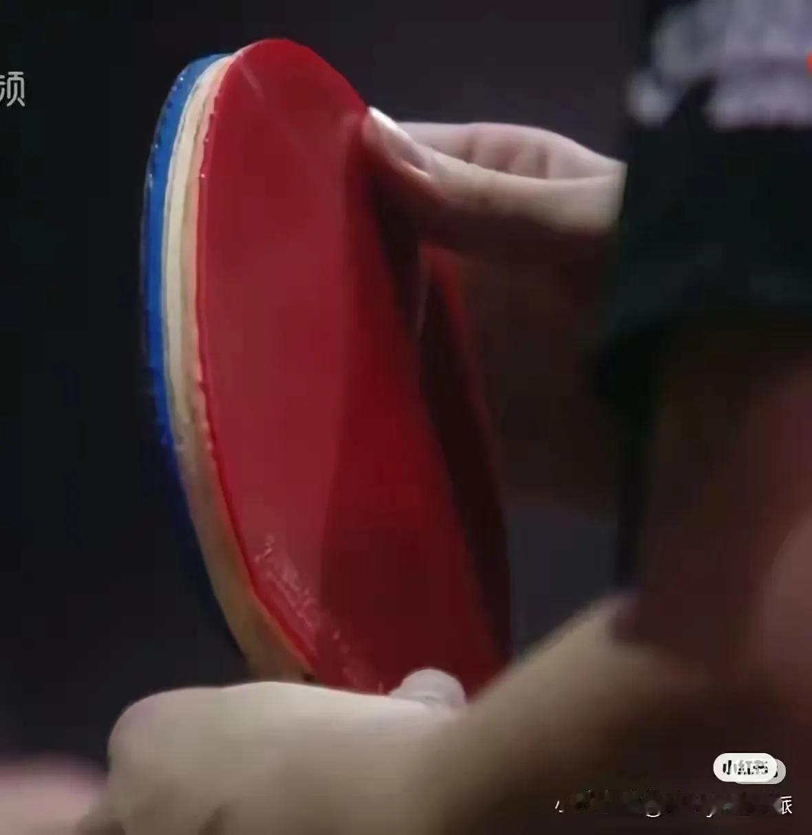 王楚钦球拍被人为损坏再次上演[捂脸]不能断言说是雨果和高桥所为，究竟是何人所为/