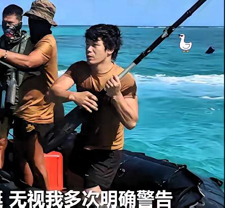 [兔子]真正的“演员”从来不是靠演技，而是靠挨打走红。最近一段仁爱礁冲突的视频在