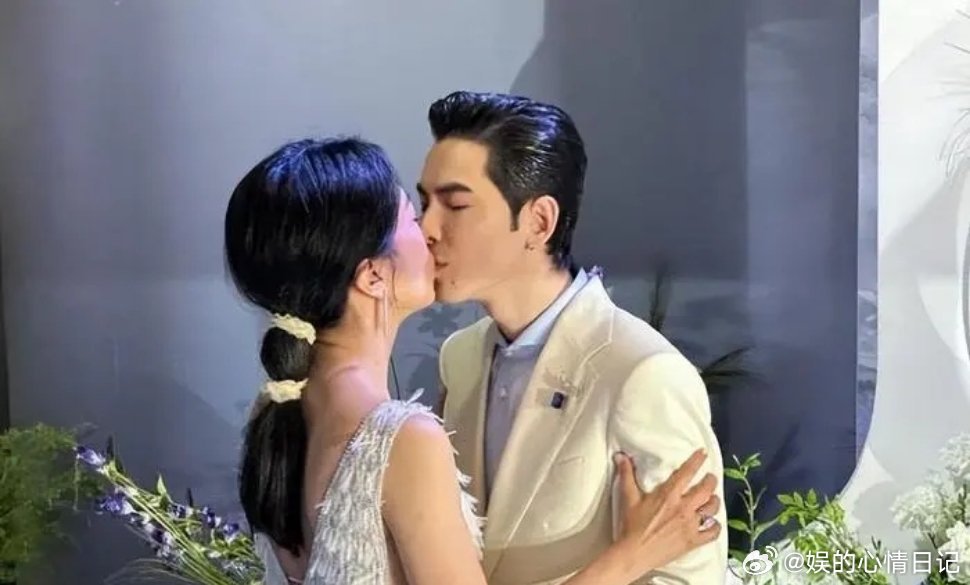 感觉这是近年来最真心的娱乐圈爱情 ​​​