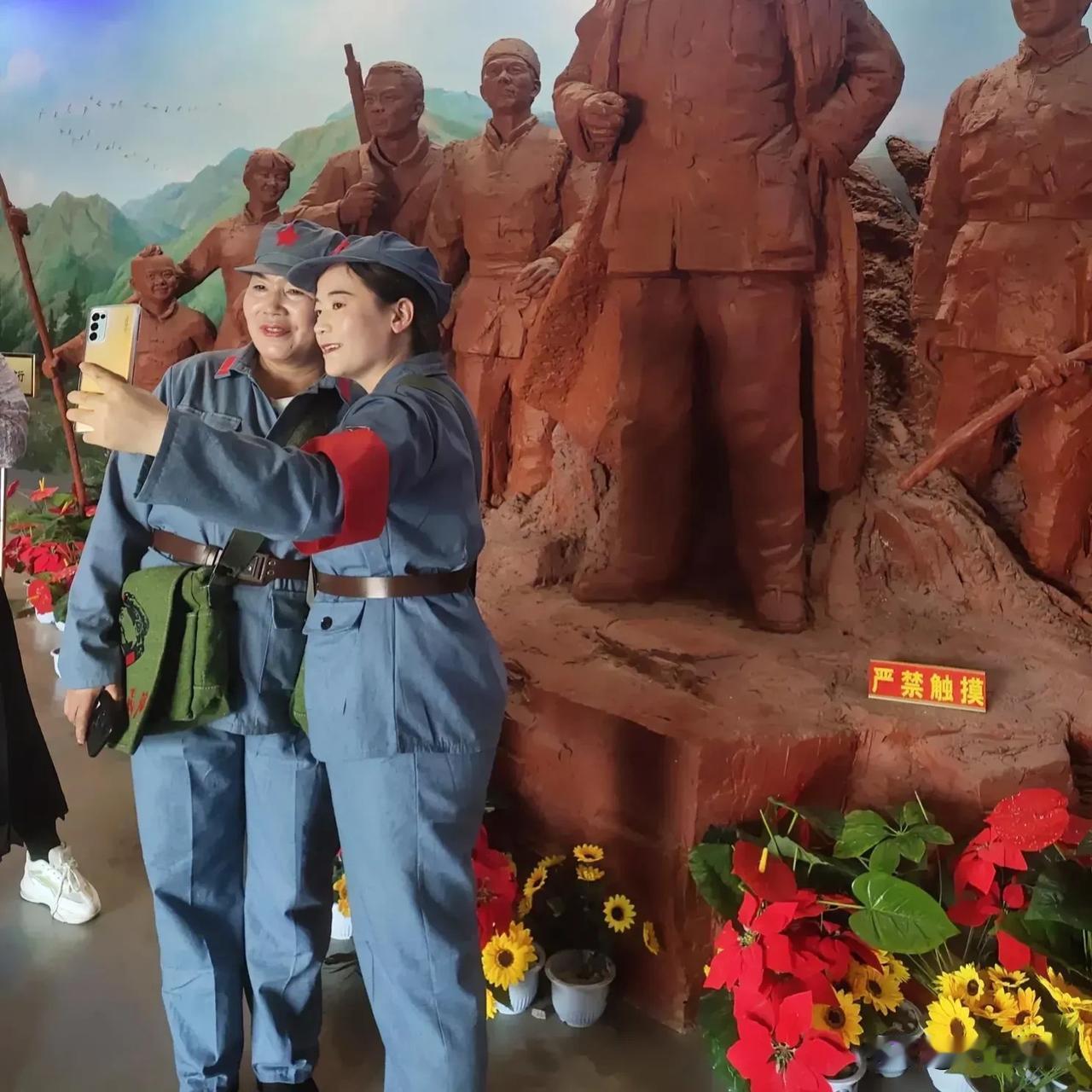 #记录我的8月生活#
  近日我们村去世了好几位老人，今天咱们聊聊各村的丧事。
