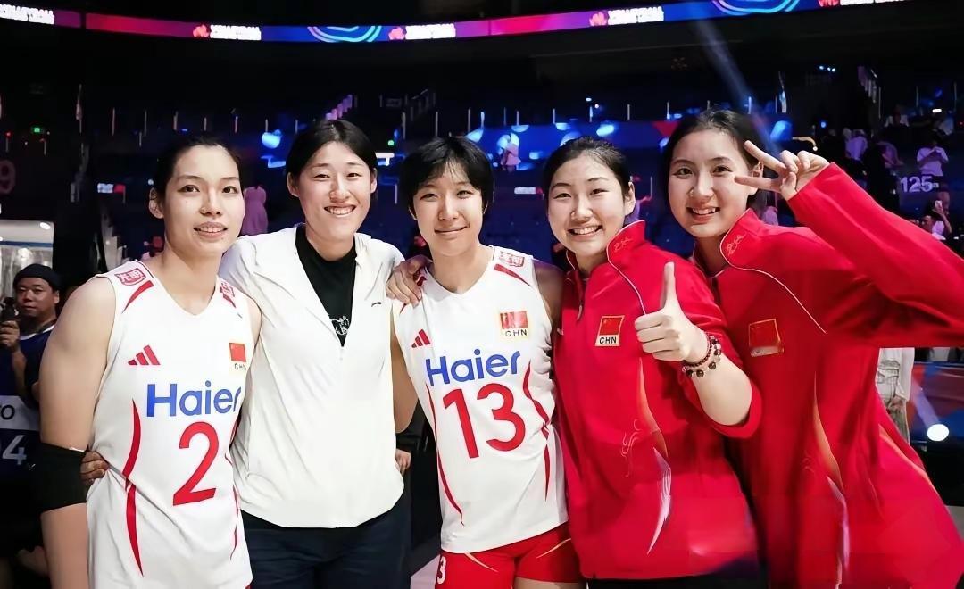 山东小将李晨瑄进入名单，世联赛中塞之战主攻线迎来补强，中国女排能否与塞尔维亚扯上