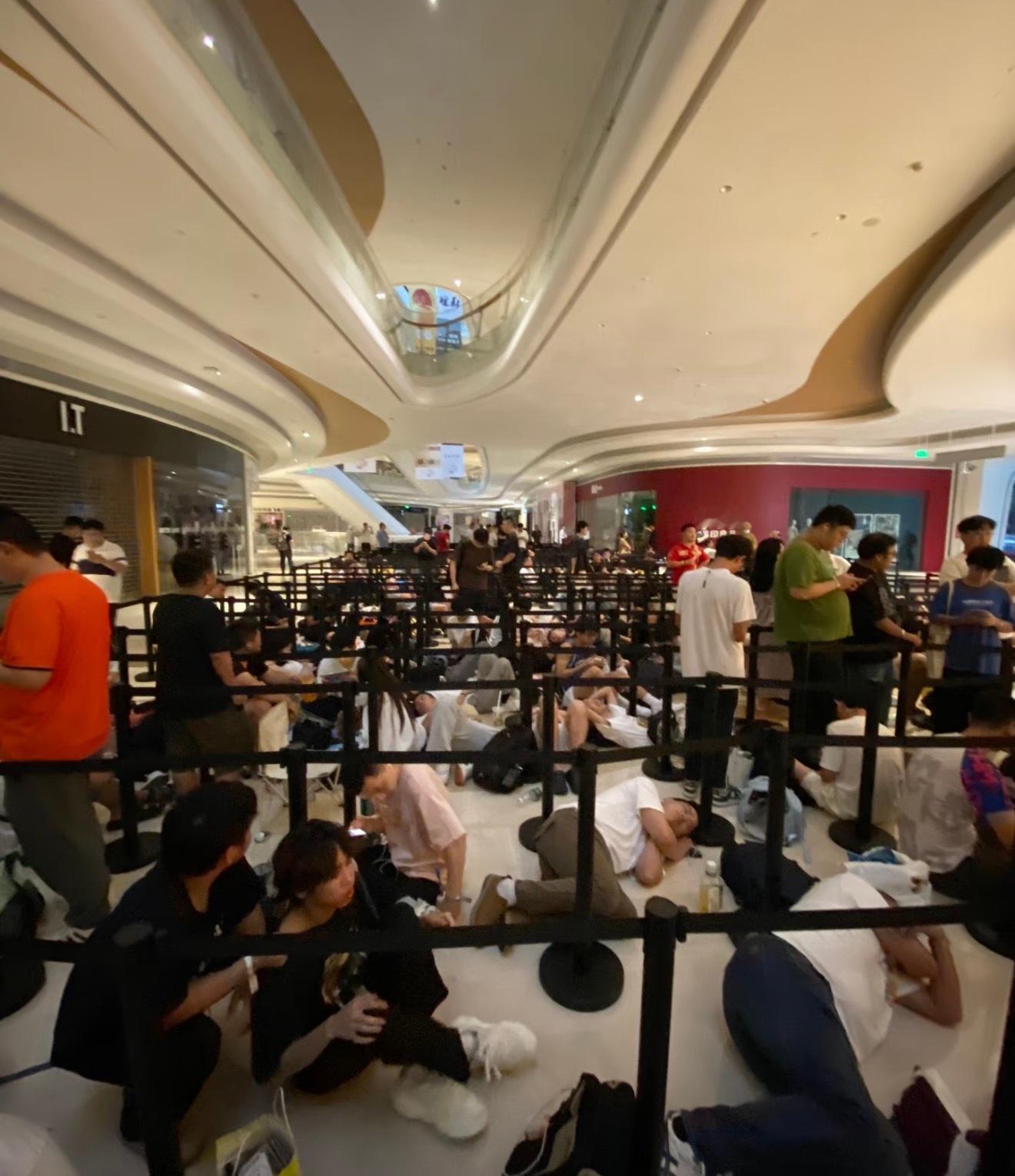 一代人有一代人的鸡蛋要领。今天苹果 Apple Store 深圳壹方城开业，听说