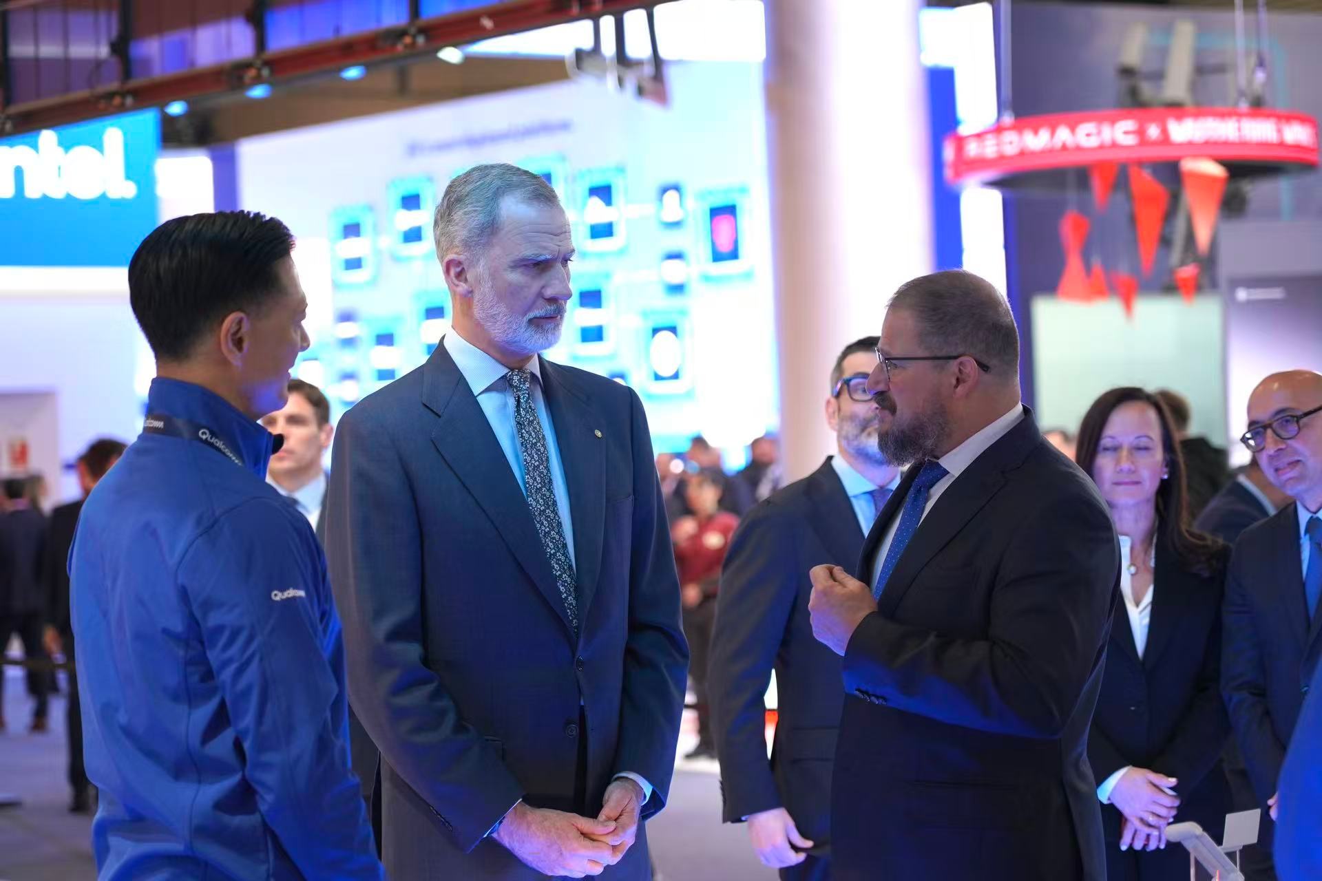 mwc2026 今年西班牙国王又来了，在高通、荣耀展台与安蒙，李健交流！