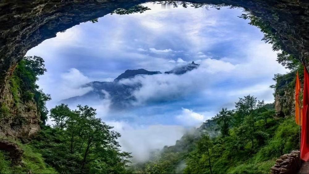 民俗多听肖老道 道教讲十大洞天、三十六小洞天、七十二福地，大多对应现实山川：武当
