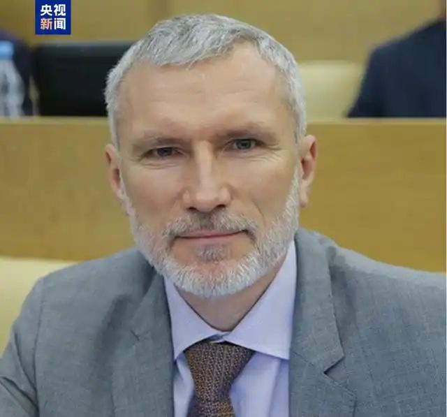 报道称，茹拉夫廖夫在接受俄新闻网站Gazeta.ru采访时指出，俄罗斯是委内瑞拉