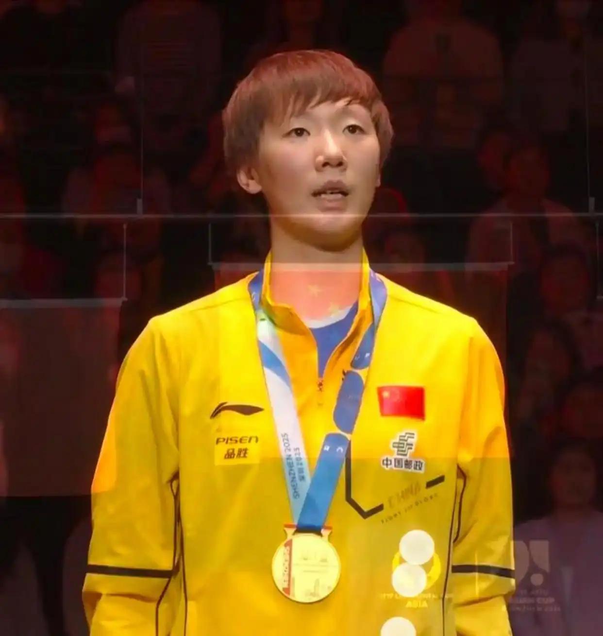 【王曼昱懂得感恩】黑龙江女乒冠军王曼昱，蝉联香港总决赛女单冠军，当即捐款50万给