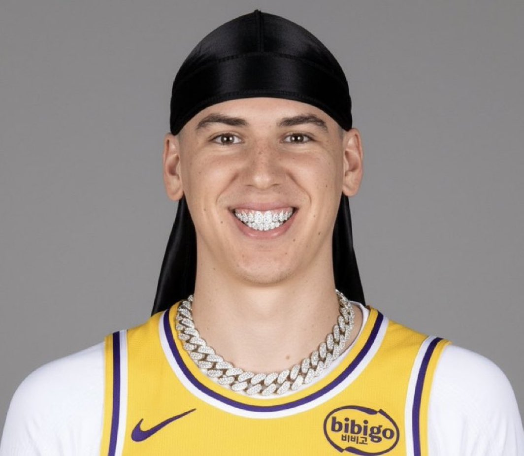 今天是夯夯维亚 今天请叫他夯夯维亚！本场拉拉维亚延续了良好状态，本场出战34分钟