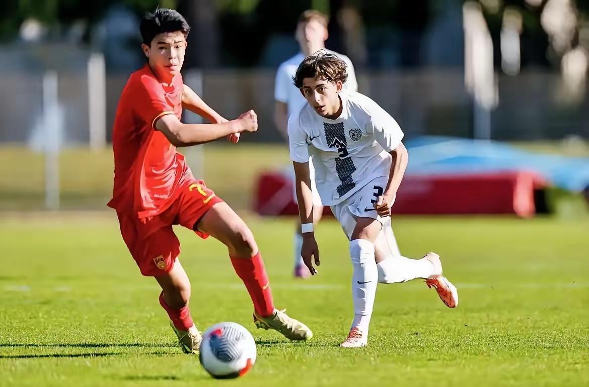 U15国足2比0赢了意大利U15队难怪意大利连续3届进不了世界杯，原来意大利足球