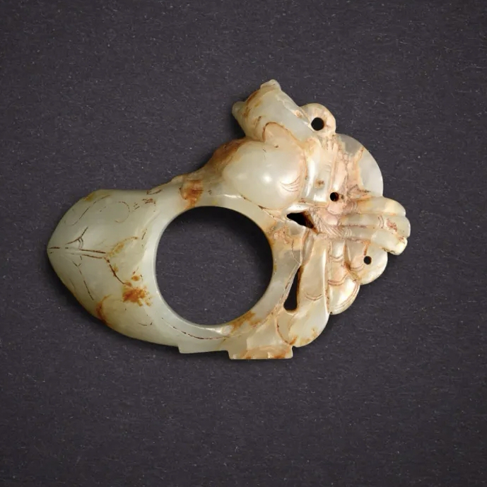 高古玉 这些战汉“韘”，个个精美绝伦，现代仿品无法超越，年代久远，沁色自然，包浆