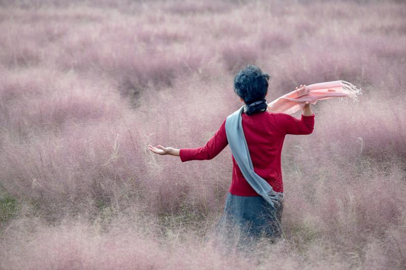眼泪真的好奇怪：委屈时，它却偏偏不听话

有人说，眼泪是心灵的语言，是最真实的情