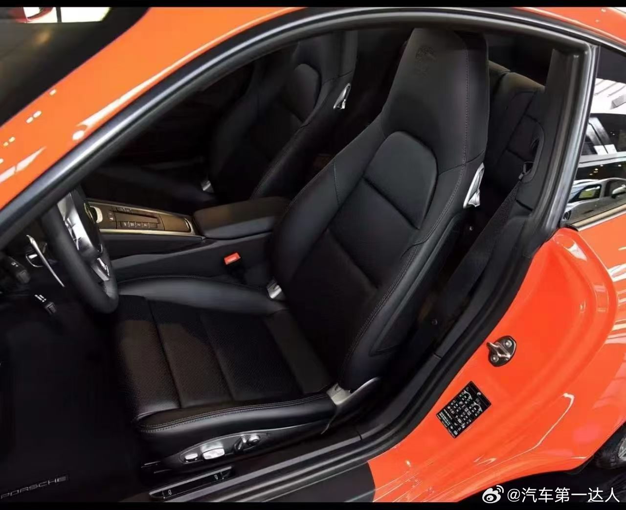 保时捷991.1 Carrera，高定版配色，高配置，SC组件，20轮，BOSE