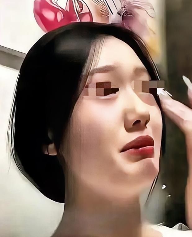 “泪目” 苏州一位颜值出众的姑娘，和男友谈了七年，男友洗袜子、洗内裤、买卫生巾，