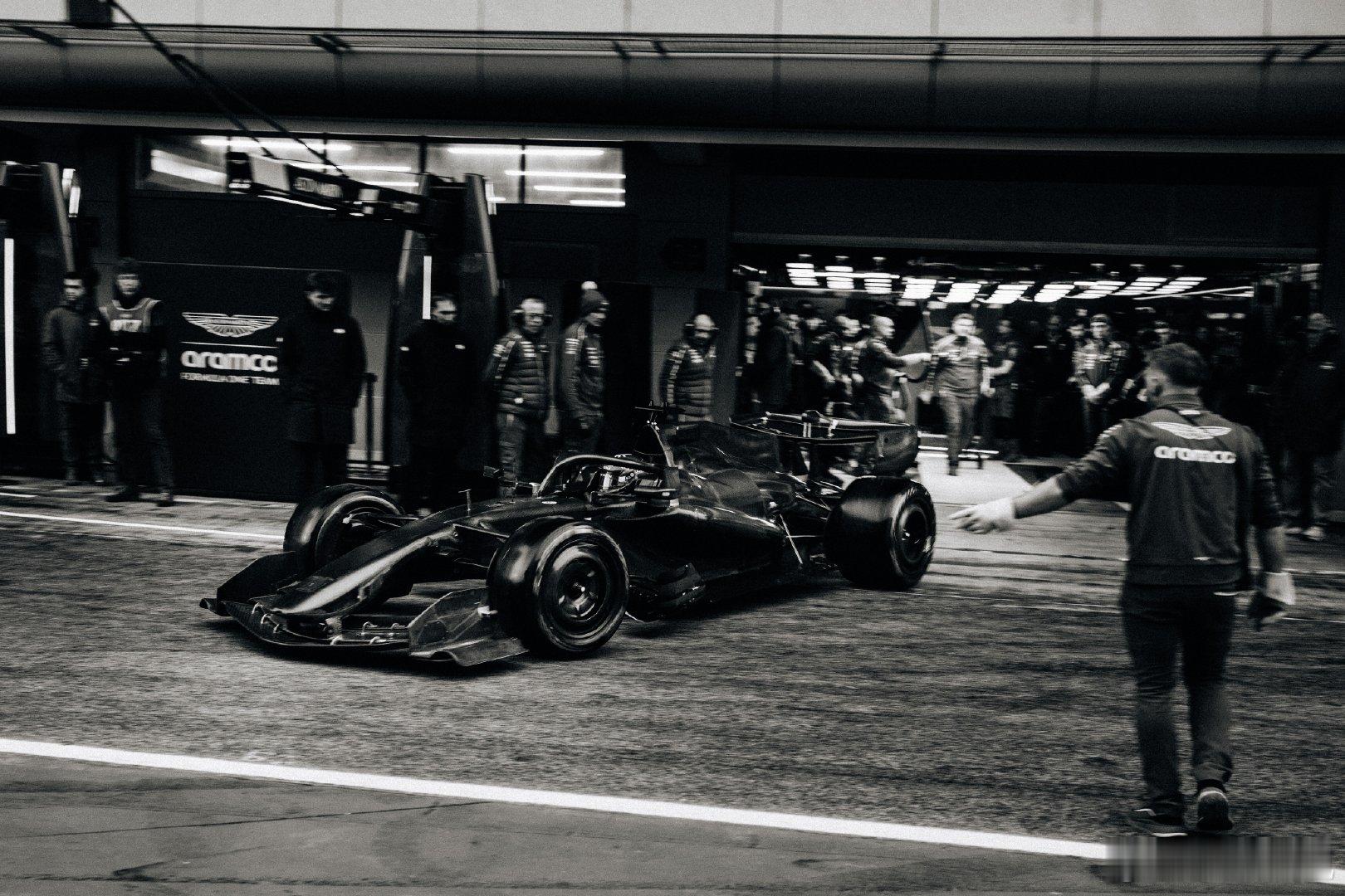 f1 车队官方放出的AMR26～📸  cr：RonnieFei_赛车圈 