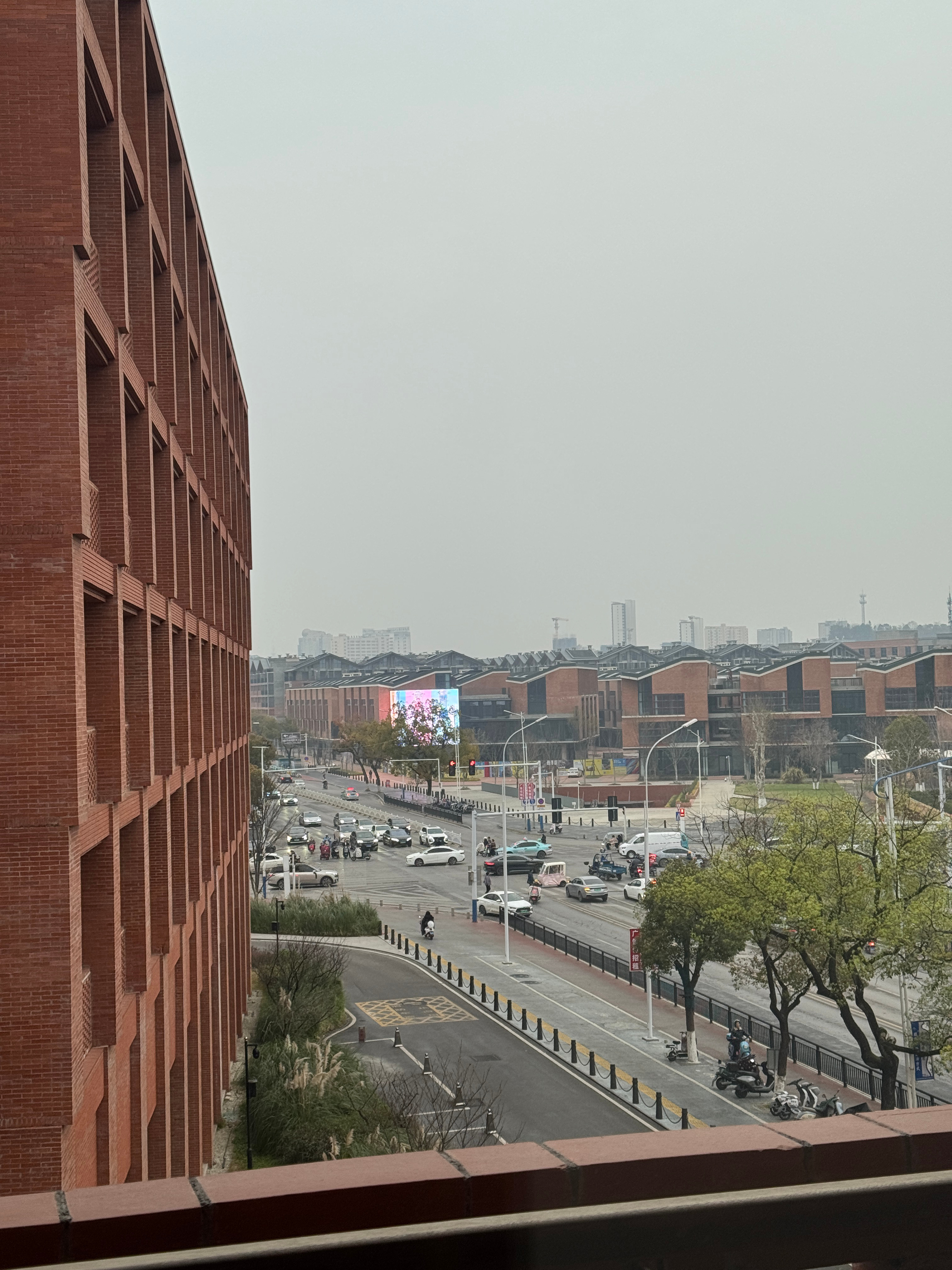 随手拍～～本来计划在景德镇玩两天的，可惜明天广州出差。ohno，不知道还有机会来