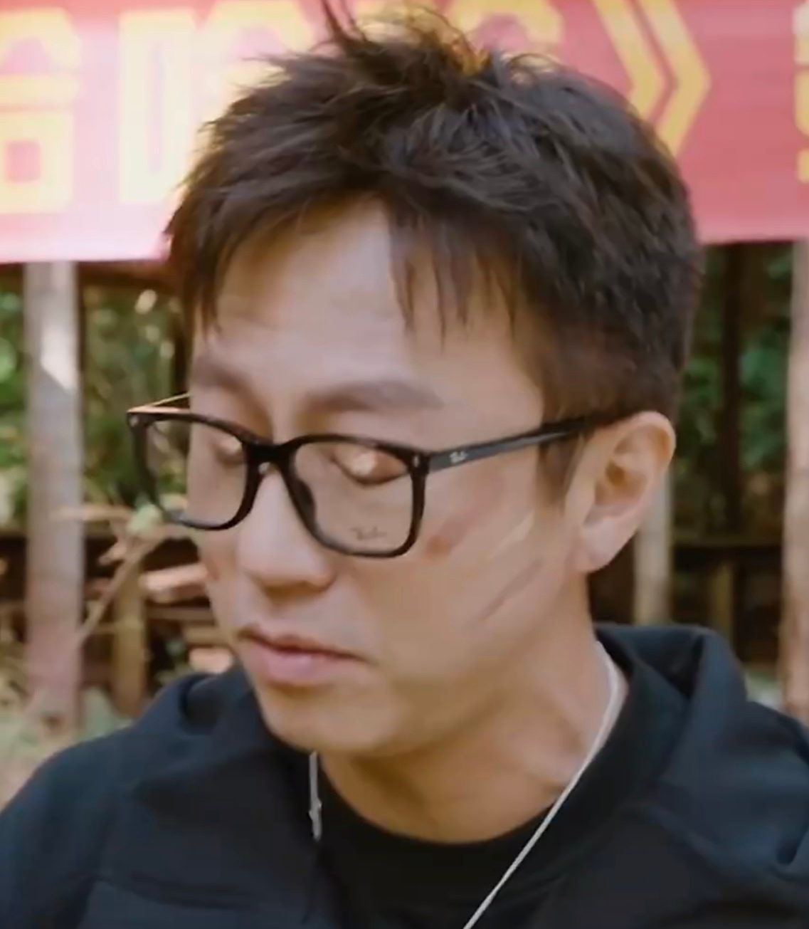 邓超陈赫扇脸又上新了哈哈哈哈哈哈邓超陈赫你俩都没放过对方，这巴掌说扇就扇啊