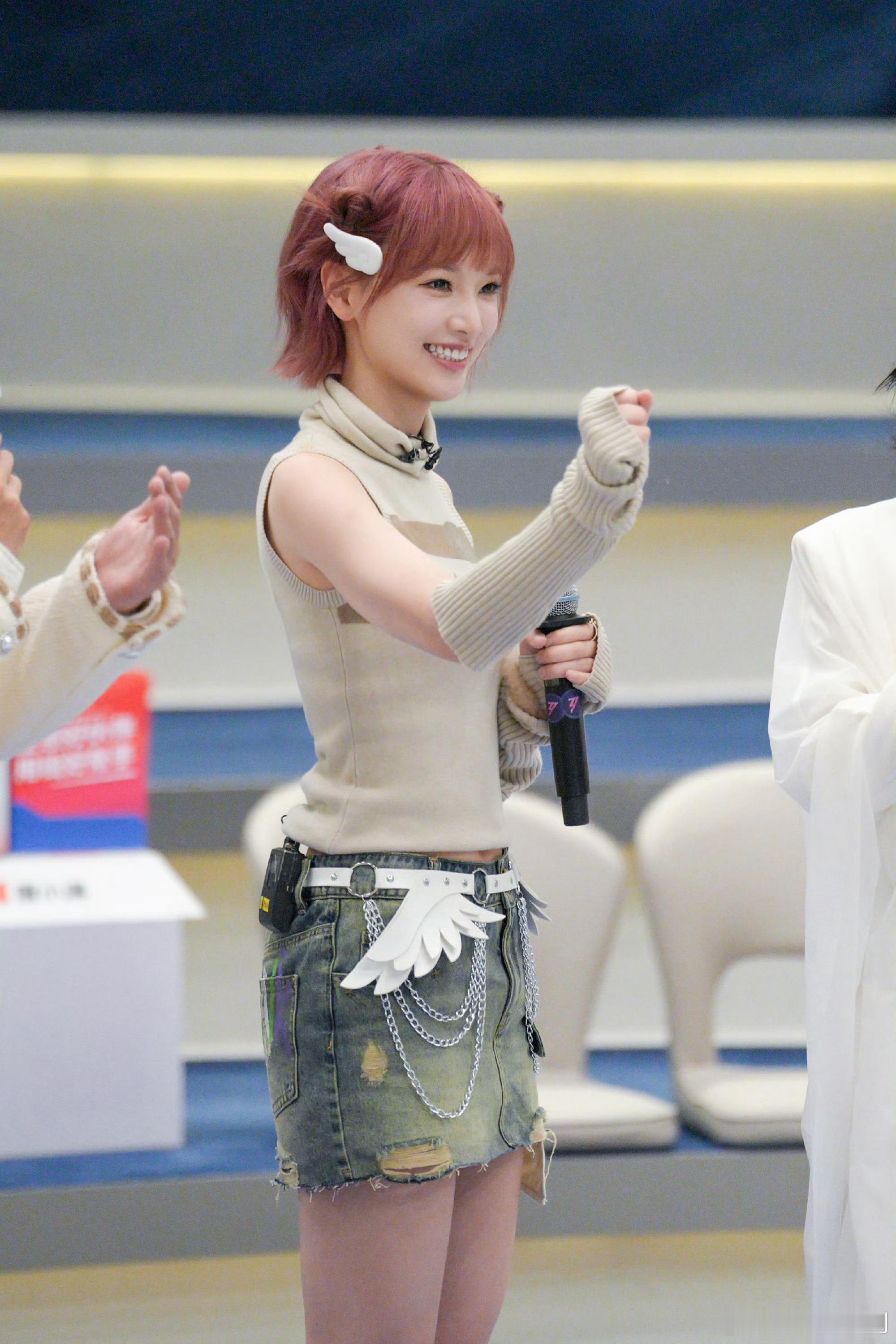 乘风2026第一场公演明晚第一场公演就要来了！小考里每个人都拼尽全力，很难不期待