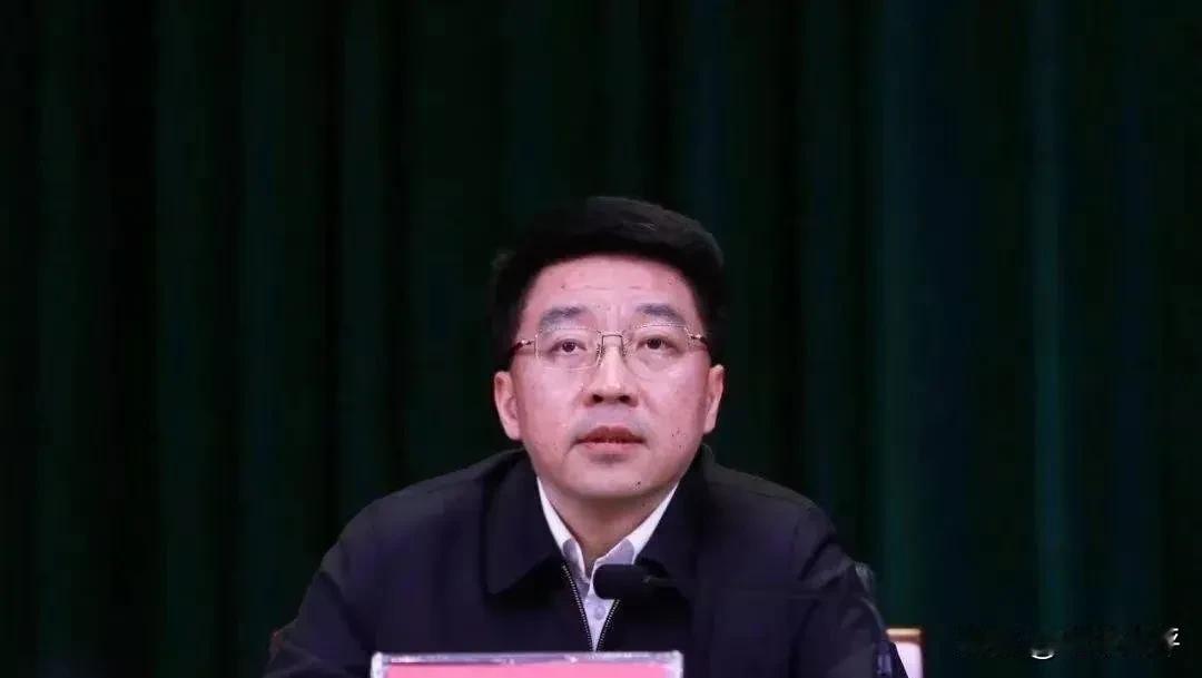 深夜打“虎”，北京市副市长高朋被查！

刚刚，权威媒体发布消息，北京市副市长高朋