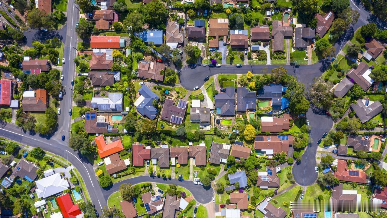 三重打击来袭！澳洲房主将迎最难一年：房价增速断崖、利率飙高、税改在路上

澳洲房