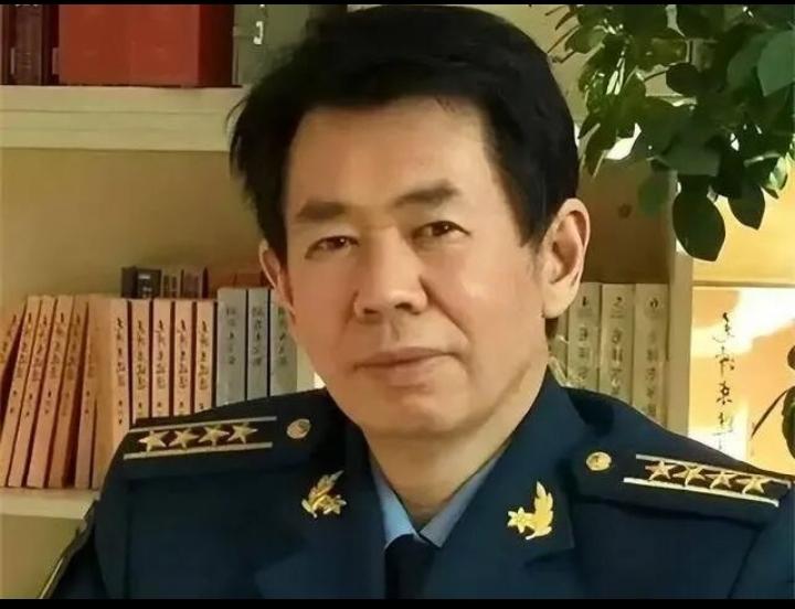 从抗美援朝到珍宝岛，看懂伟人寸土不让的战略风骨
 
军事专家戴旭曾精准点评伟人的