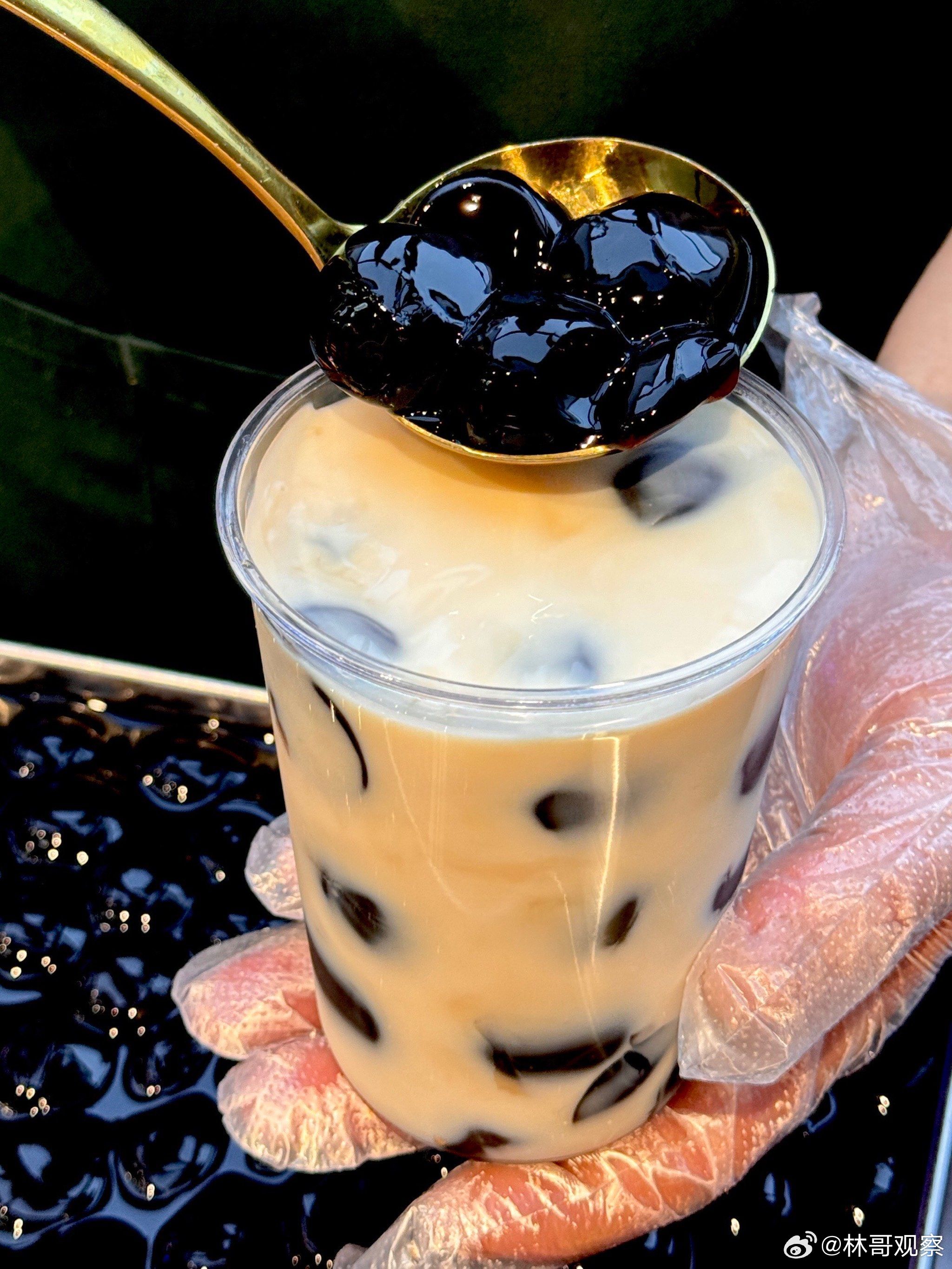 ai点的第一杯奶茶作为每天靠咖啡“续命”的人，我举双手支持AI点单。以后不用再跟