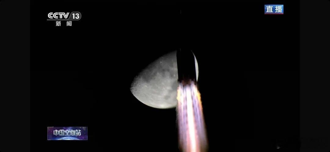 6名航天员共同在空间站约5天我喜欢这张哈哈哈哈哈，向着月亮出发，下一步，就是航天