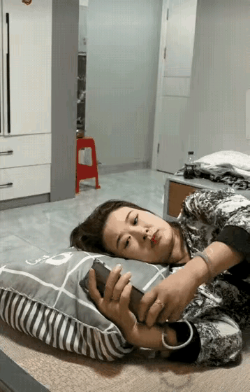 有点黑山老妖的既视感…[捂脸]