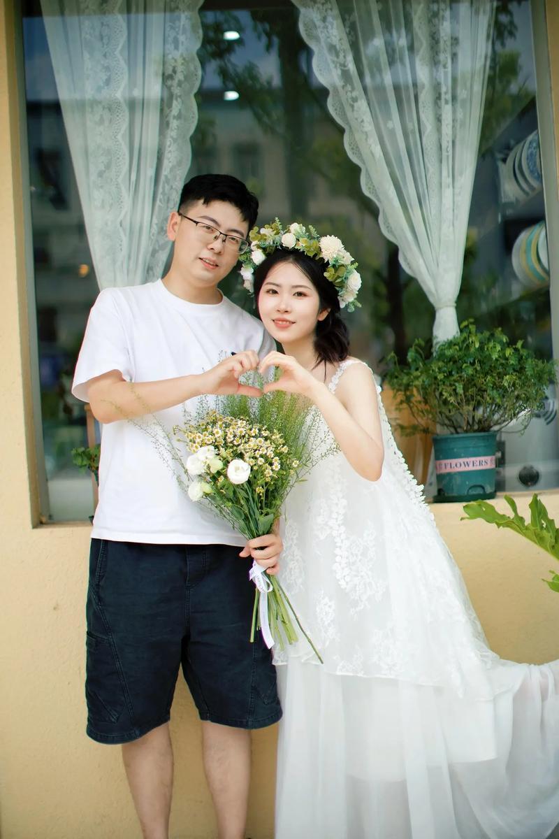 男人女人结婚成家生子是几千年修来的缘分，应该互相珍惜。
尤其是要牢记，初婚时，血