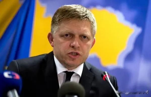 欧盟难以为继！斯洛伐克总理菲佐，昨天在媒体称，乌克兰就是一个“黒洞”，正在损害欧