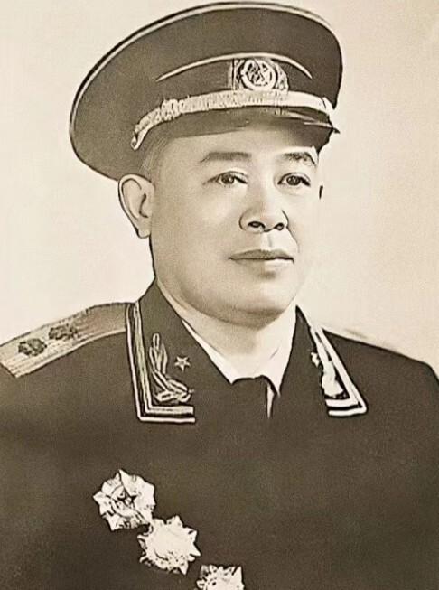 1946年，冀察纵队政委刘道生发现，司令员郭天民瞒着军区首长聂荣臻，将一万多本该