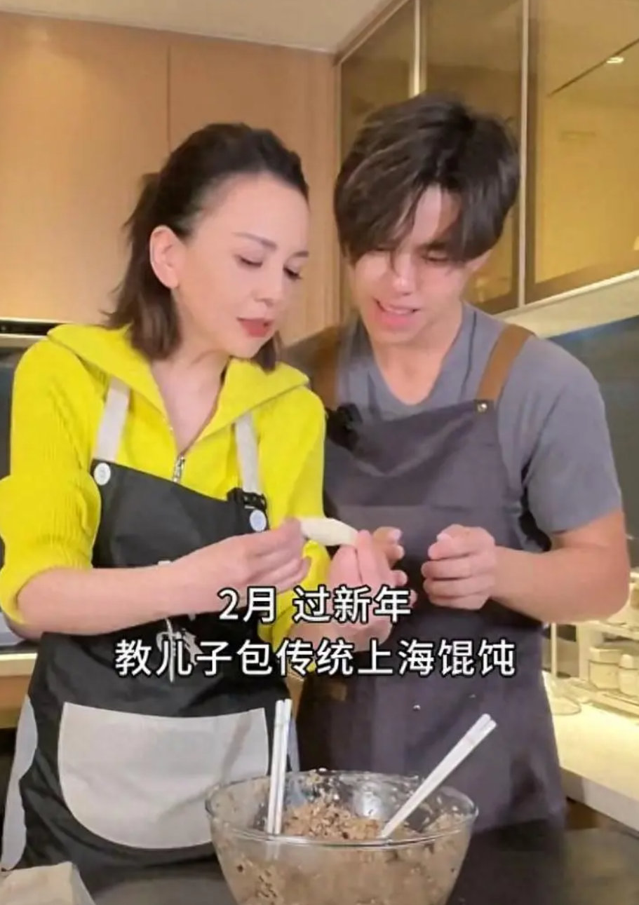 54岁王琳自曝“家丑”，被17岁儿子打得牙出血，承认自己水性杨花！ ​​​