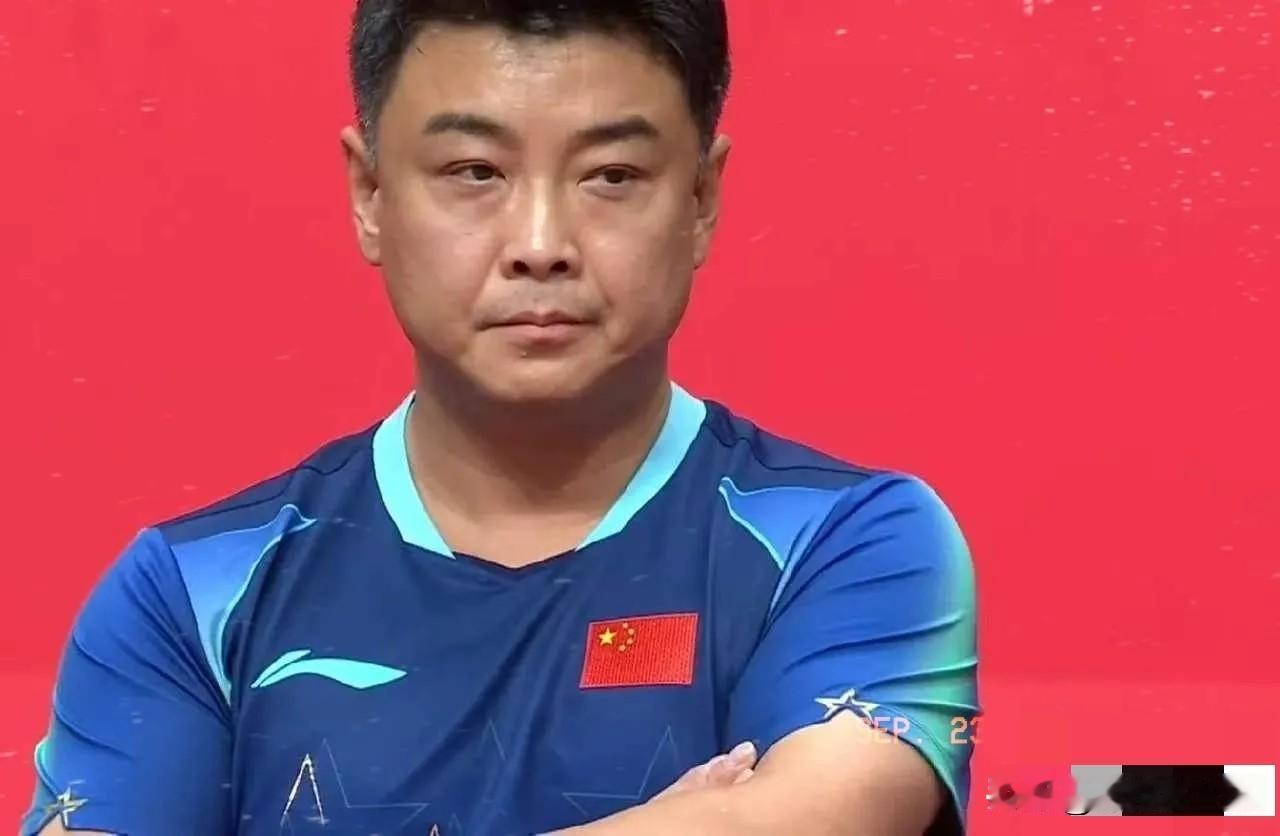 王楚钦3:2险胜林昀儒，为国乒男团拿下首分的时候！大家注意到王皓指导的表情了吗？