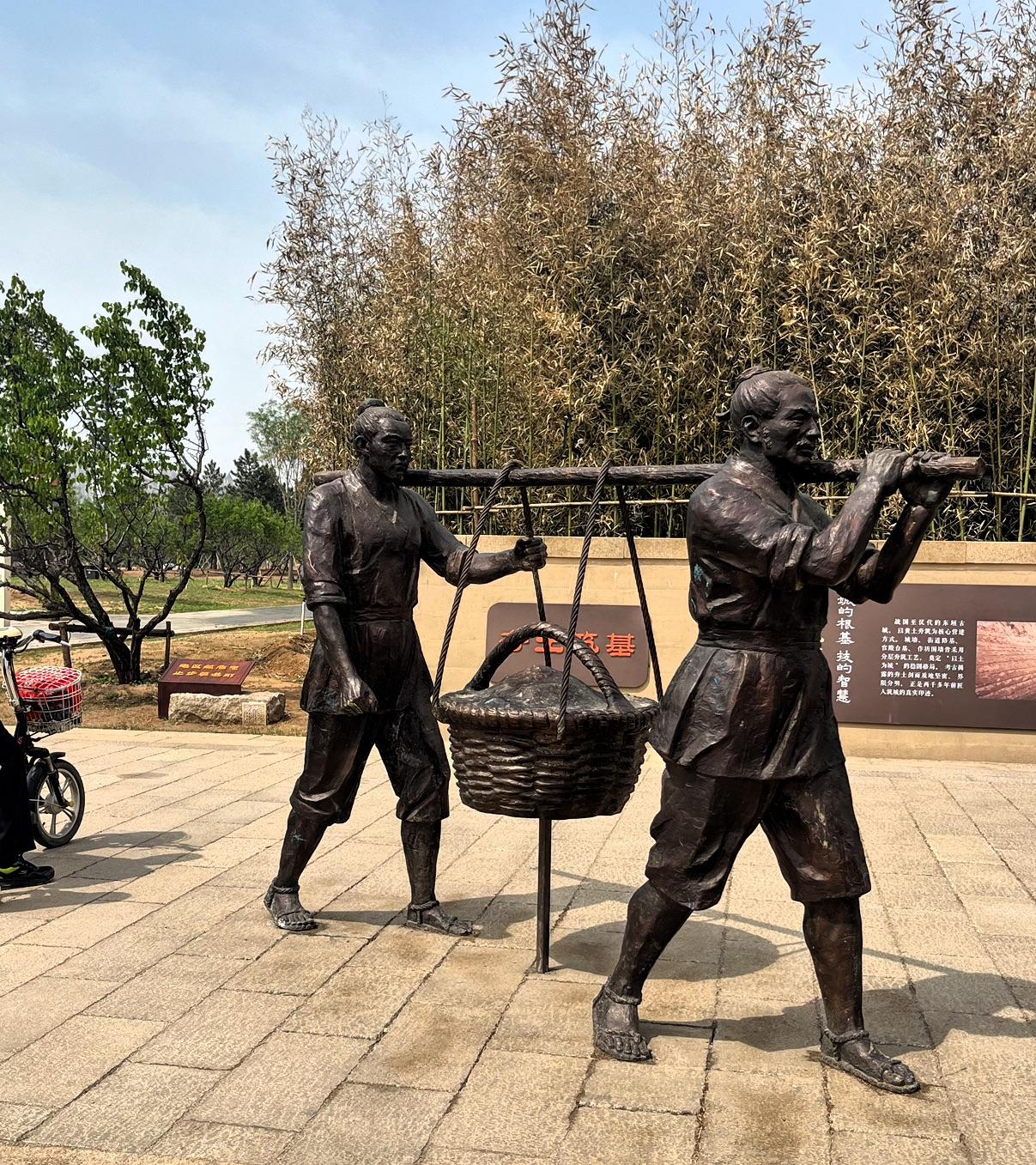 确实如此啊！
如果你的配偶是一个浪费的人，花钱大手大脚消费无度，这对夫妇就积累不