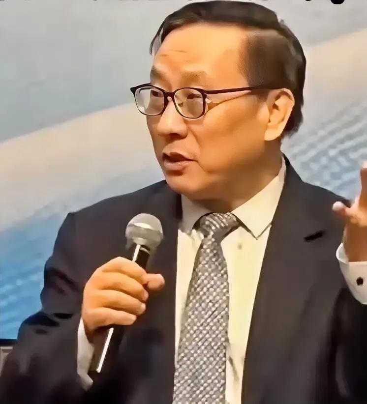 【高志凯在马尼拉向菲律宾和全世界详解什么是东风61】  

“一颗氢弹+60颗核