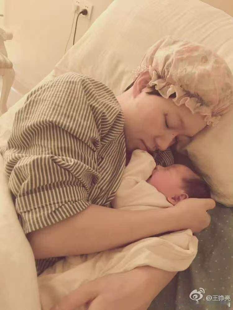 王铮亮结婚那天老婆不想去 王铮亮老婆好有个性 王铮亮聊起妻子这段太有意思，结婚那