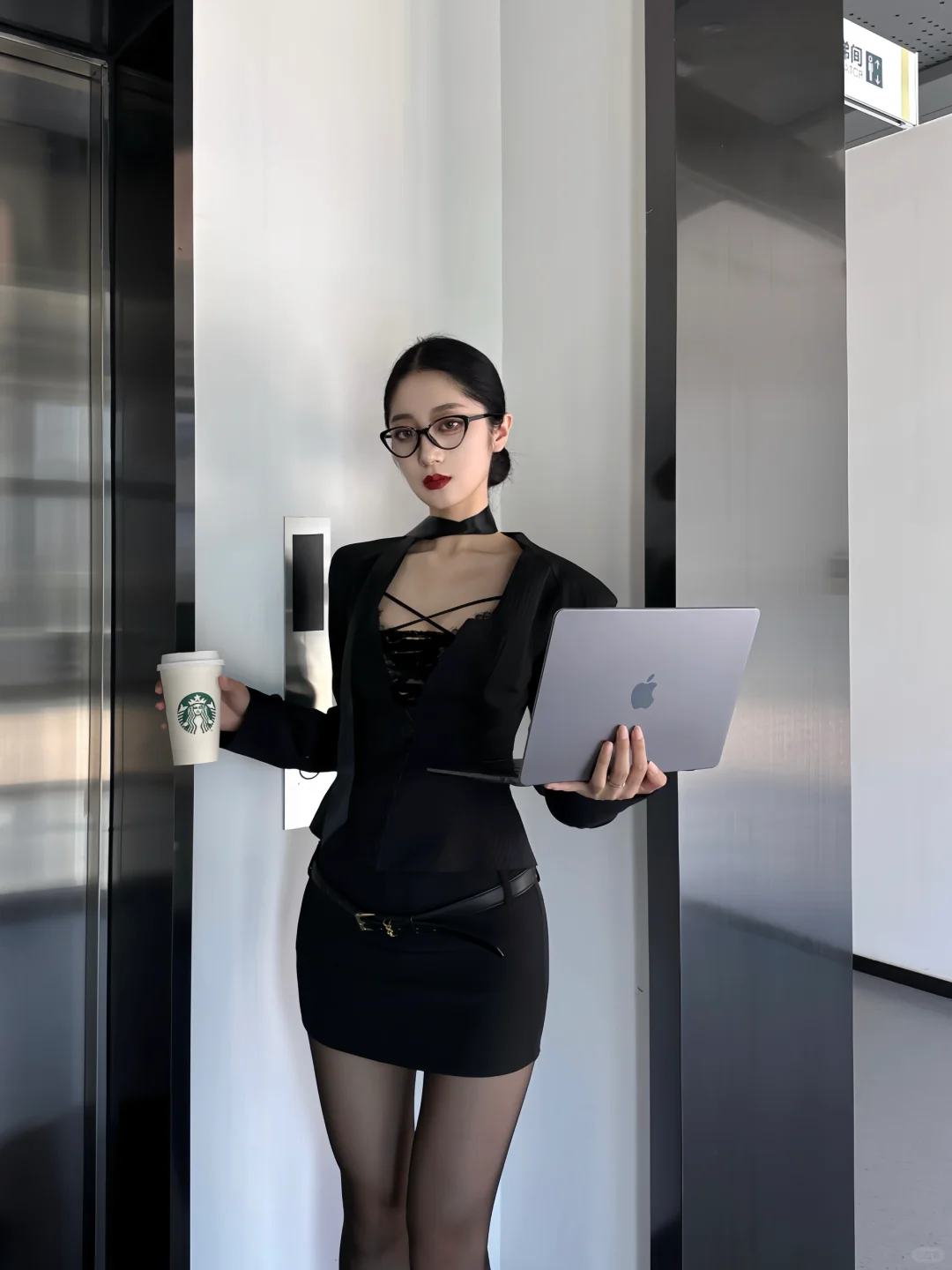 长得有攻击性是对我的褒奖