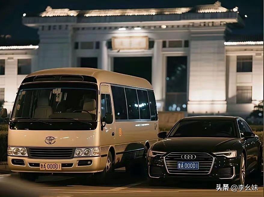 这两辆车应该从来没有收到过违章