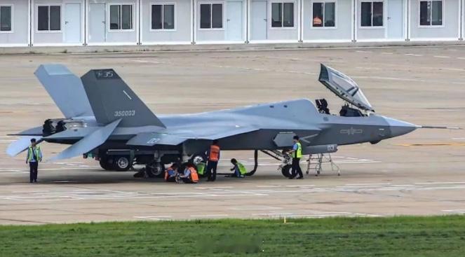 中国被难住了！巴基斯坦正式下了一张120亿美元的天价订单，目标直指中国的五代隐身