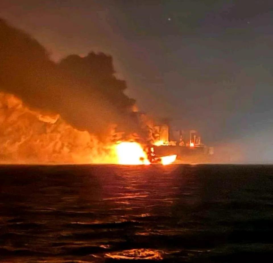 塔斯社证实，又一艘俄罗斯油轮在黑海遇袭。

当地时间2日，塔斯社援引土耳其媒体的