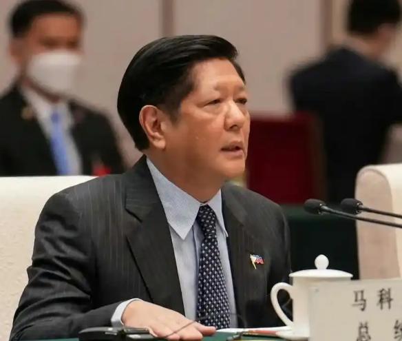 访华行程不变！小马科斯压下菲律宾国内激进声音。

这句话传出来，说实话，让人愣了
