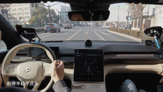 「蔚来世界模型 NWM」全新版本亮点蔚来蔚来世界模型