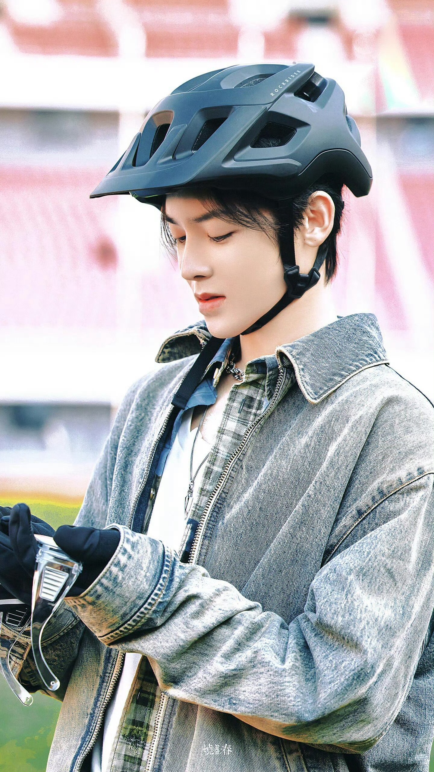 智性恋谈侯明昊这样的就老实了这我就不得不安利一下侯明昊的综艺了！！！「十天之后回