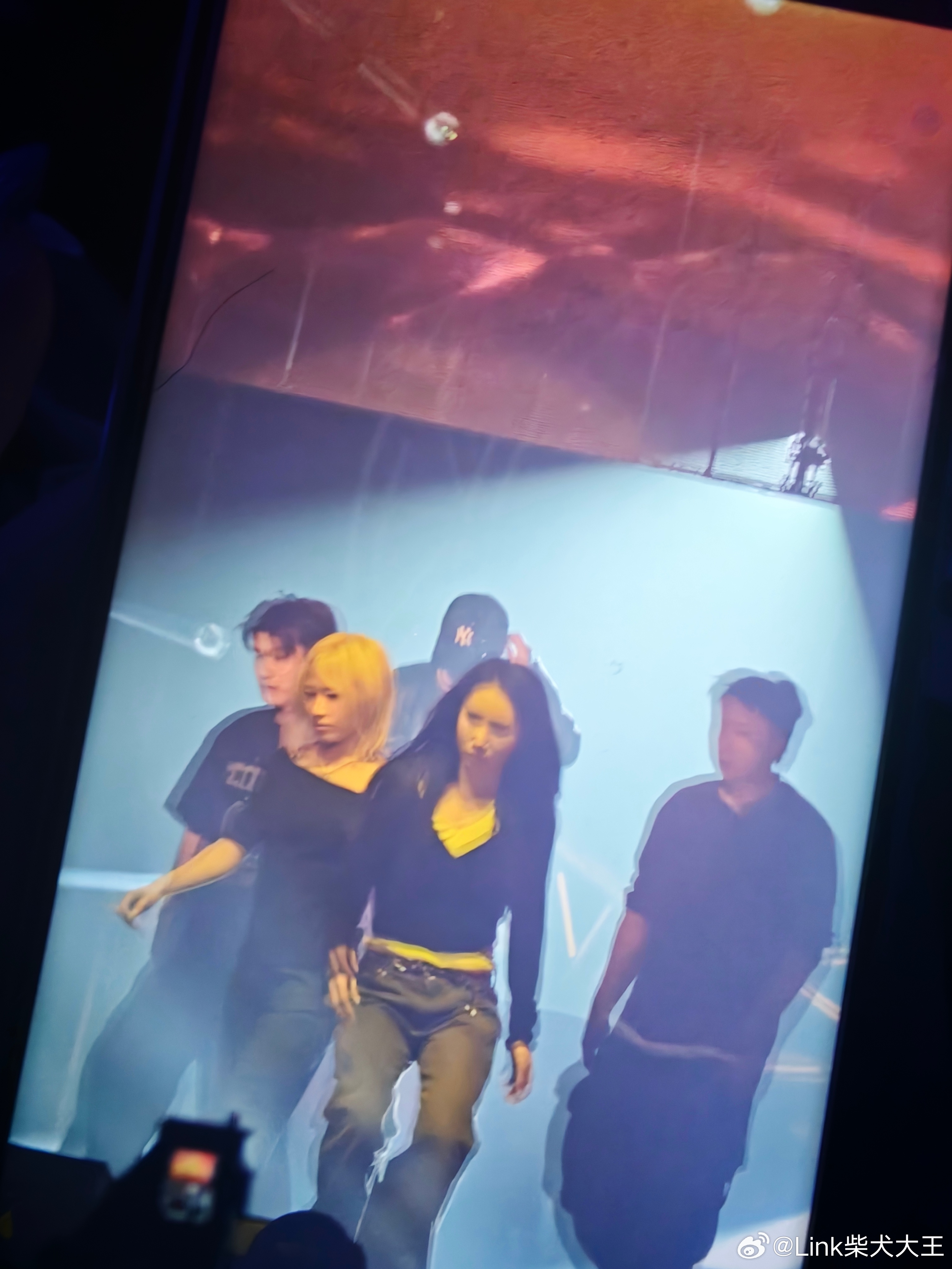 ……戴着帽子出来夫妻相的我差点叫了你干嘛！ ​​​