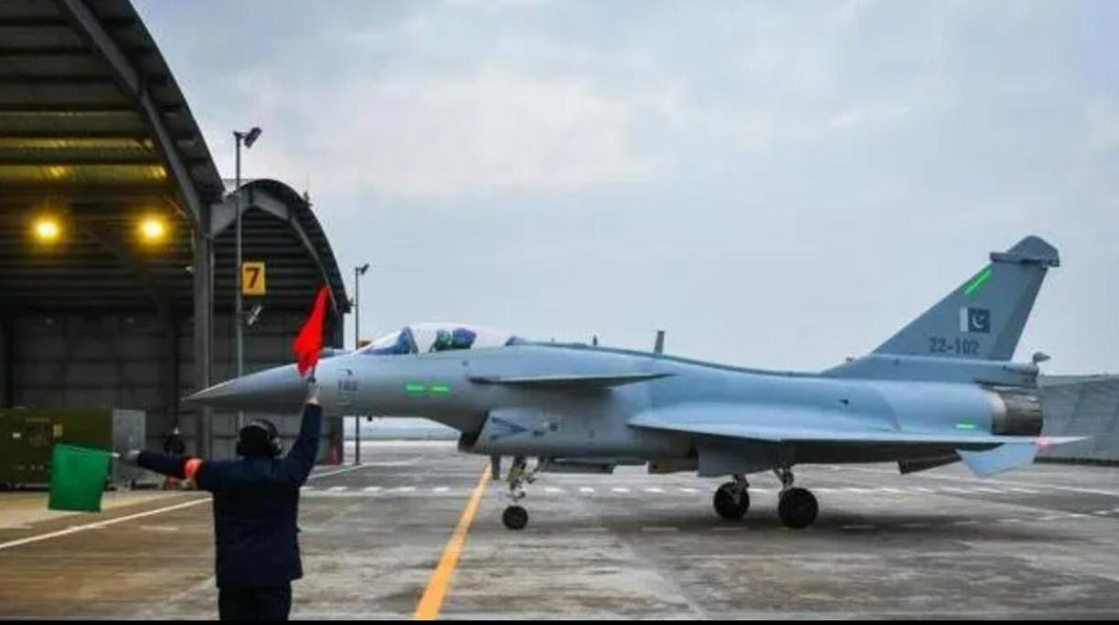 埃及、印尼、泰国纷纷放弃歼-10CE！为何唯独巴基斯坦越用越香？
同款国产王牌战