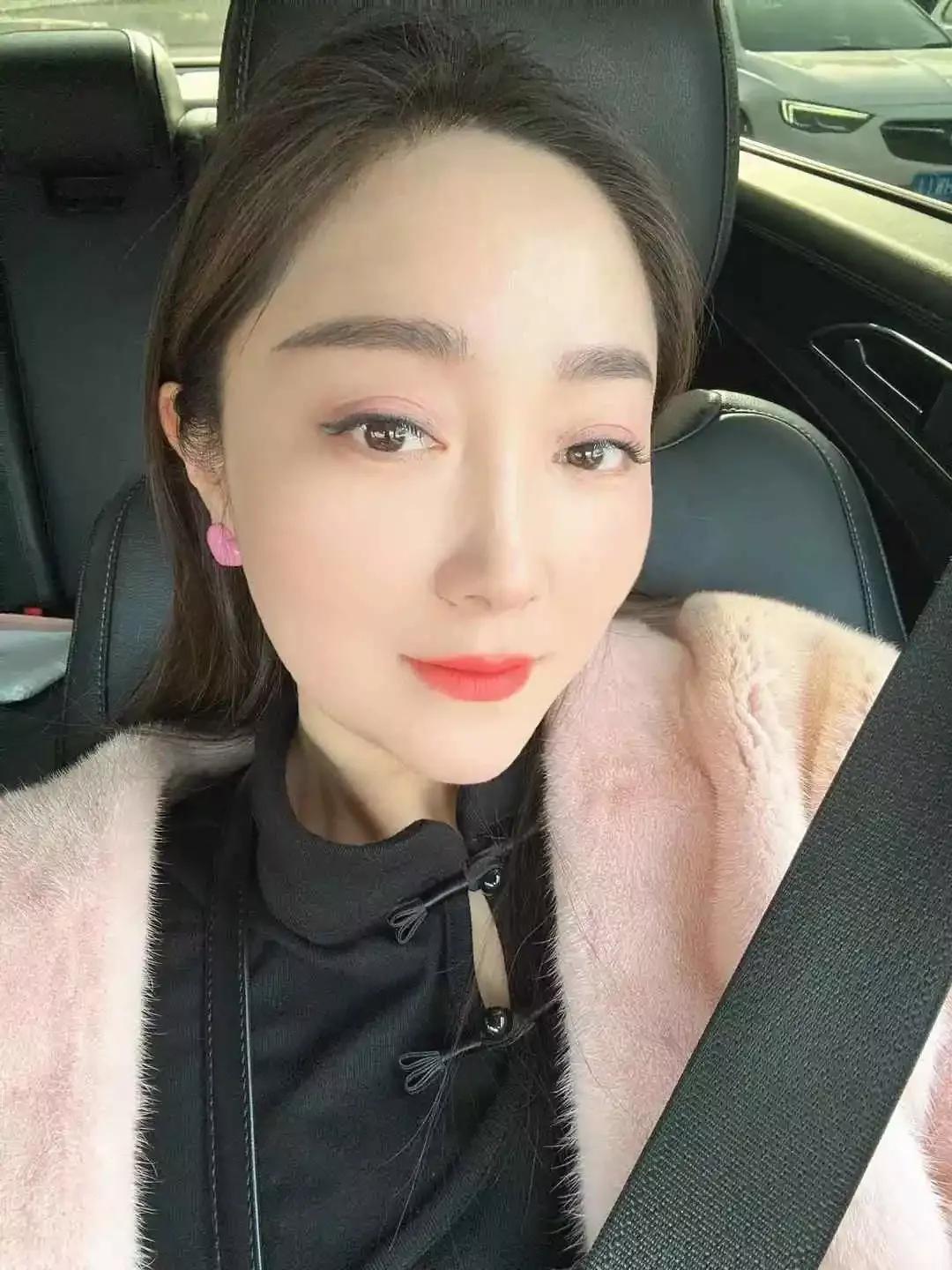 唉，我看这过年啊，纯粹就是增加我爸妈的负担，有心不让他们别回来了吧，这是大过年的